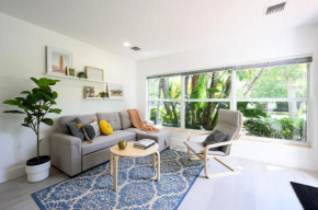 Bright & Comfortable Apt in Victoria Park